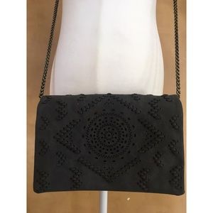 ✨👜Street Level - Embroidered Crossbody✨👜